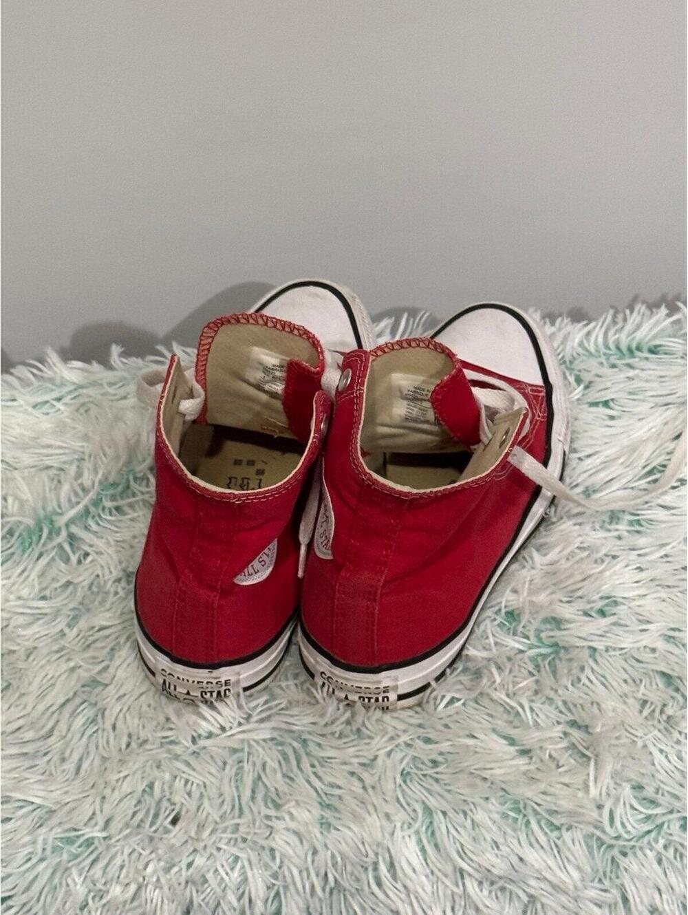 Converse - Picture 3 of 4